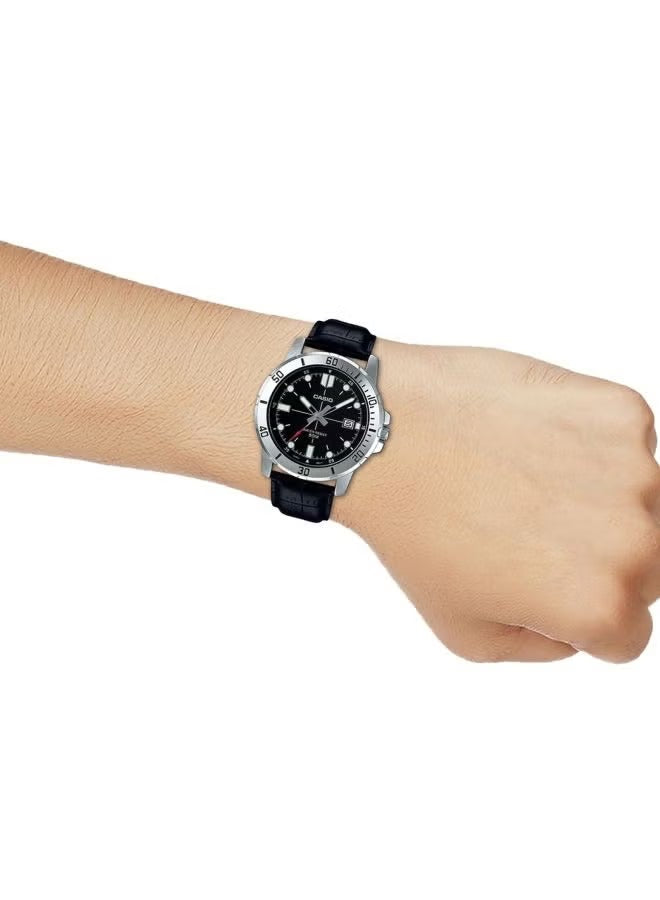Men's Water Resistant Leather Analog Watch